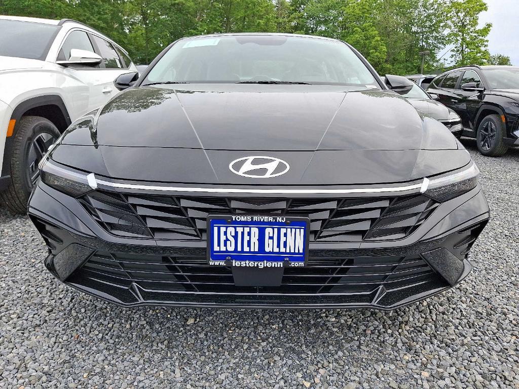 new 2025 Hyundai Elantra car, priced at $28,540