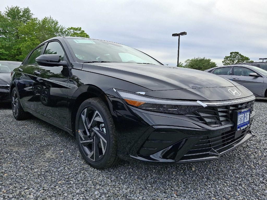 new 2025 Hyundai Elantra car, priced at $28,540
