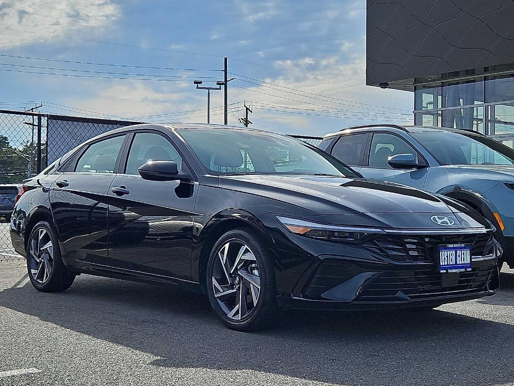 new 2025 Hyundai Elantra car, priced at $26,940