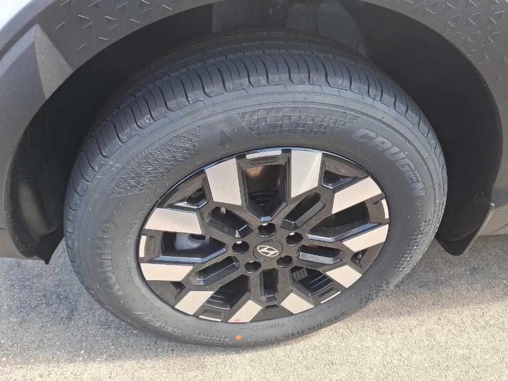 new 2025 Hyundai SANTA CRUZ car, priced at $33,690