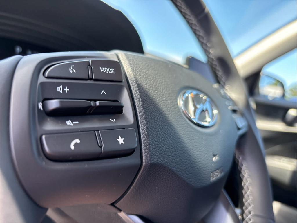 used 2025 Hyundai Venue car, priced at $23,938