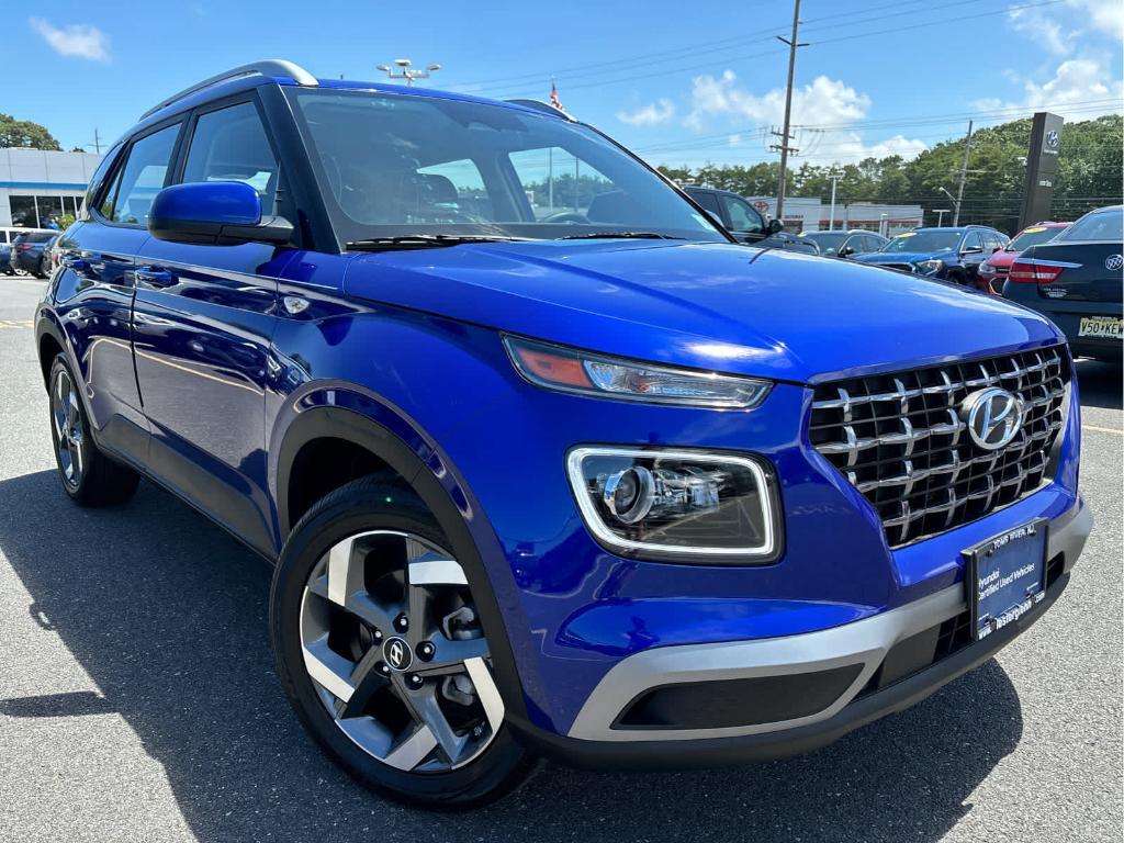 used 2025 Hyundai Venue car, priced at $23,938