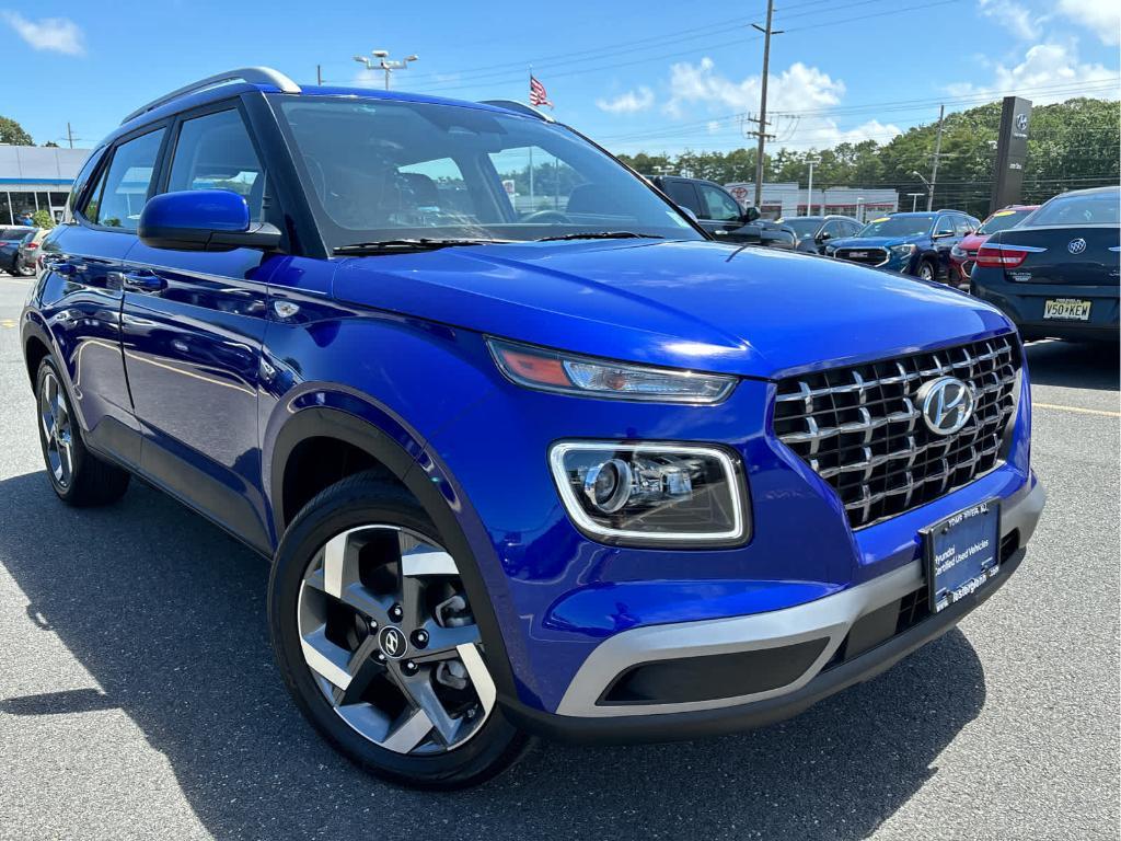 used 2025 Hyundai Venue car, priced at $23,938