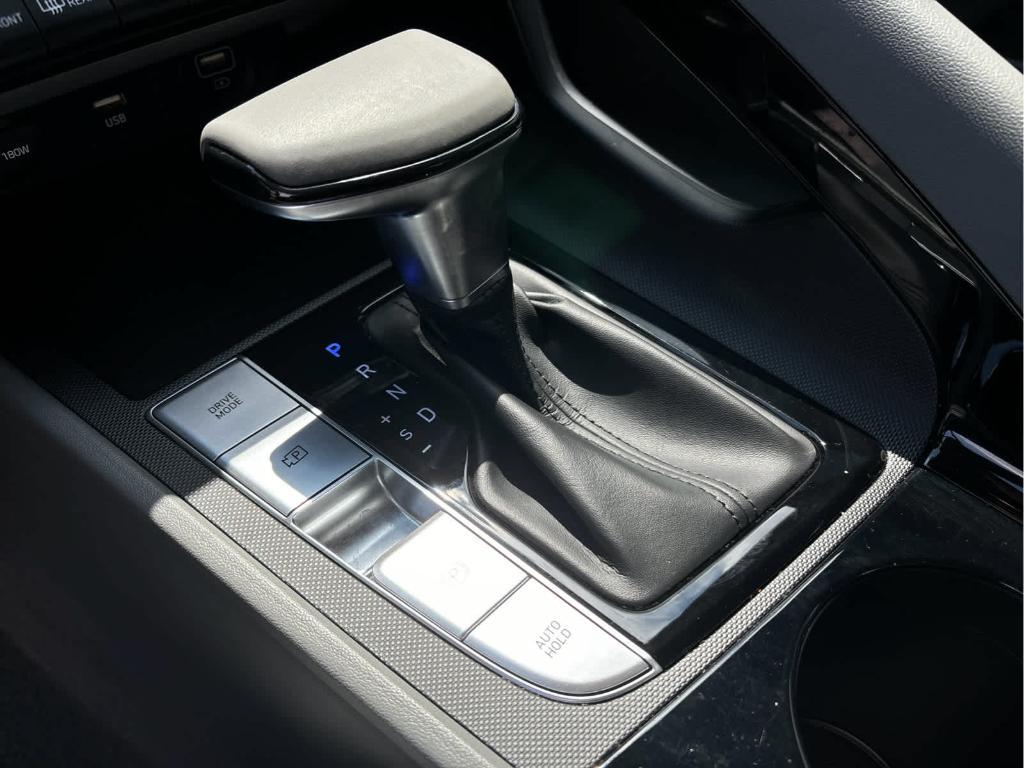 used 2022 Hyundai Elantra car, priced at $19,873