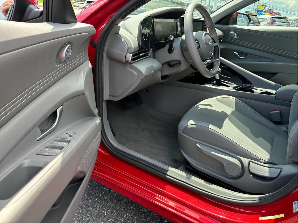 used 2022 Hyundai Elantra car, priced at $19,873