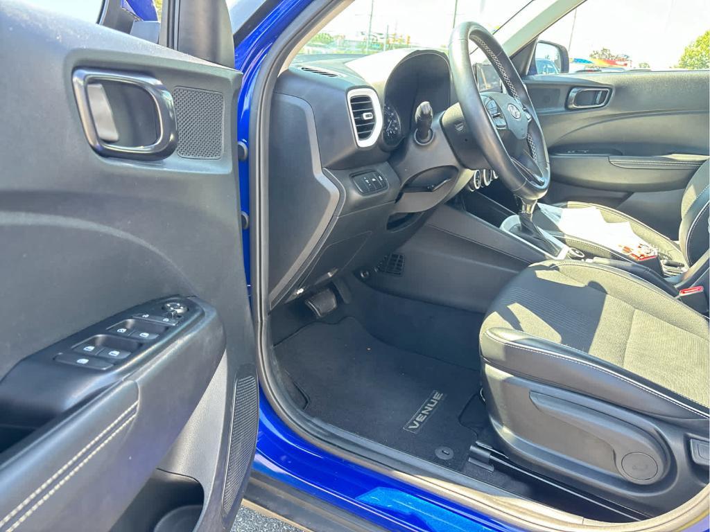 used 2022 Hyundai Venue car, priced at $17,971