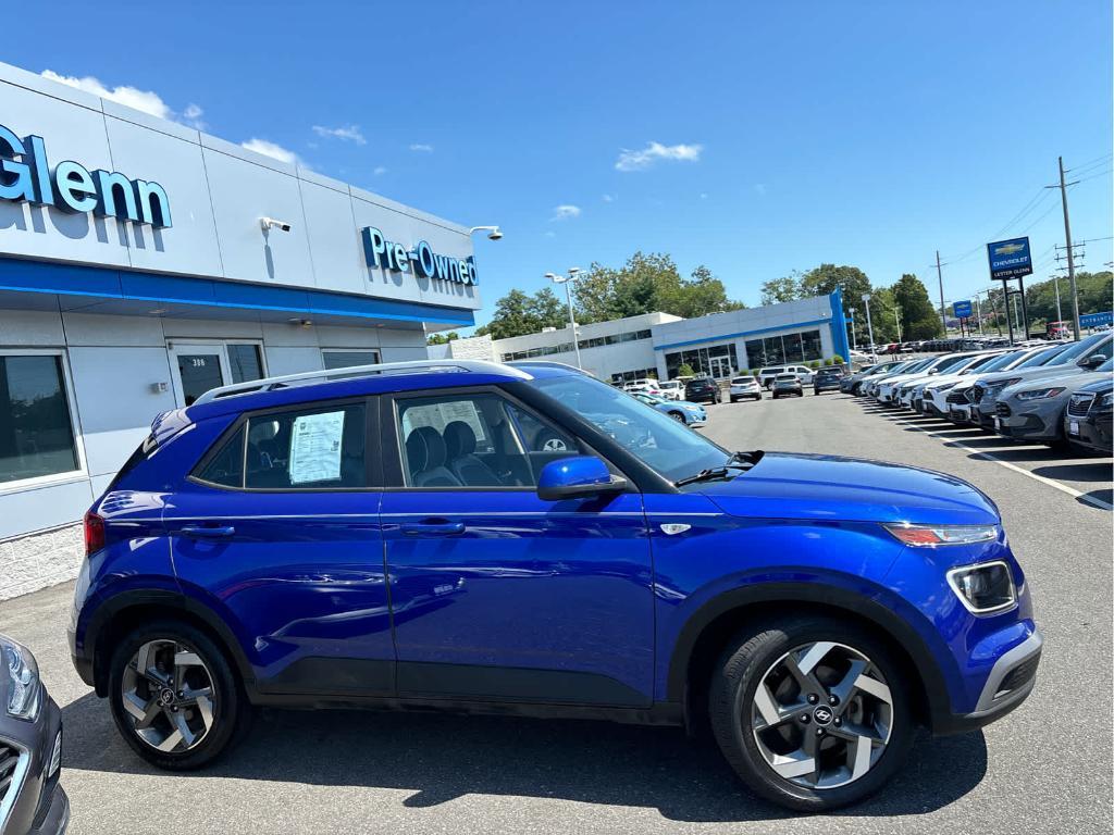 used 2022 Hyundai Venue car, priced at $17,971