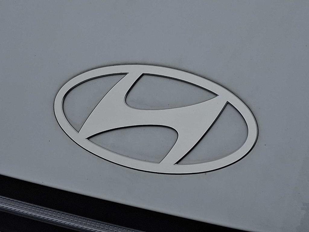 new 2025 Hyundai Sonata Hybrid car, priced at $39,950