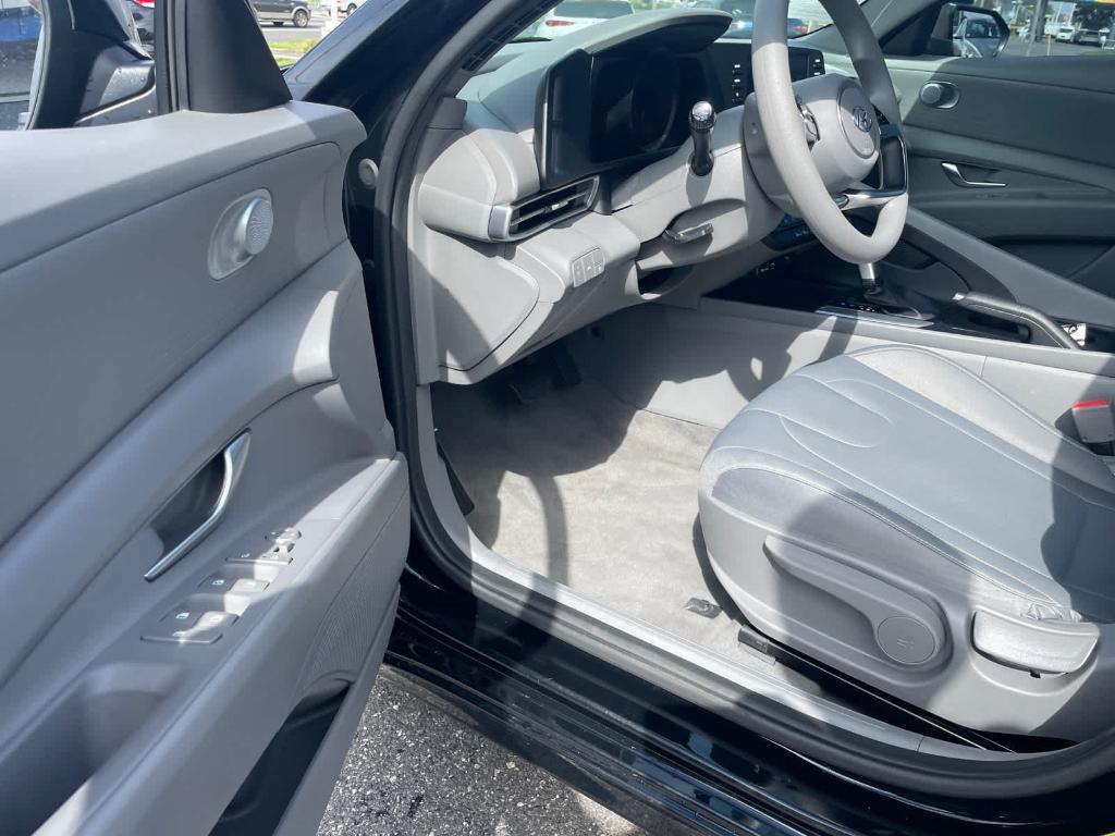 used 2021 Hyundai Elantra car, priced at $18,977