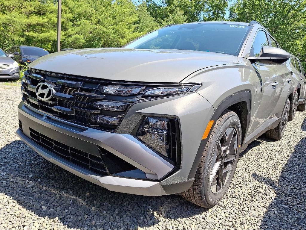 new 2025 Hyundai Tucson car, priced at $30,895
