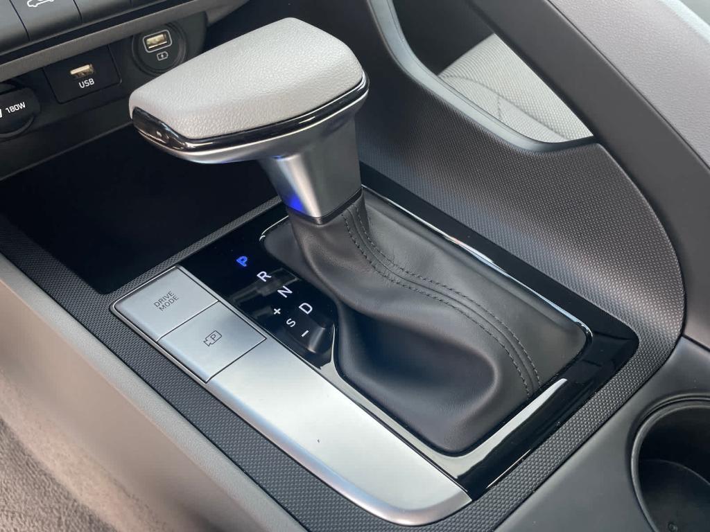 used 2022 Hyundai Elantra car, priced at $17,937