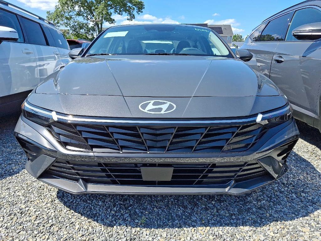 new 2025 Hyundai Elantra car, priced at $27,345