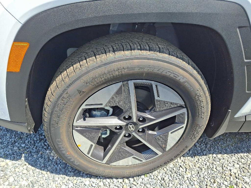 new 2025 Hyundai Tucson car, priced at $33,615