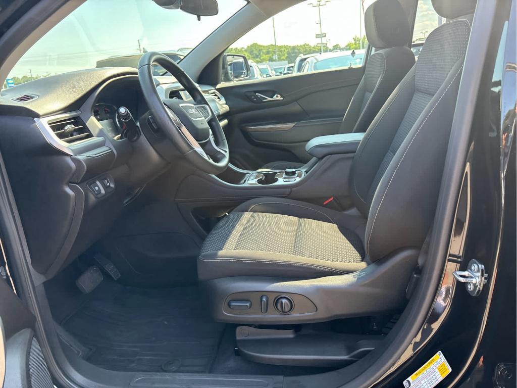 used 2023 GMC Acadia car, priced at $27,435