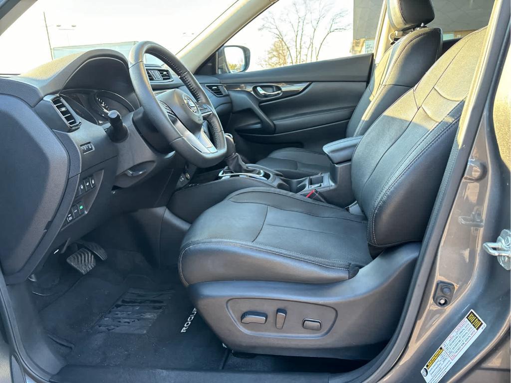 used 2020 Nissan Rogue car, priced at $21,937