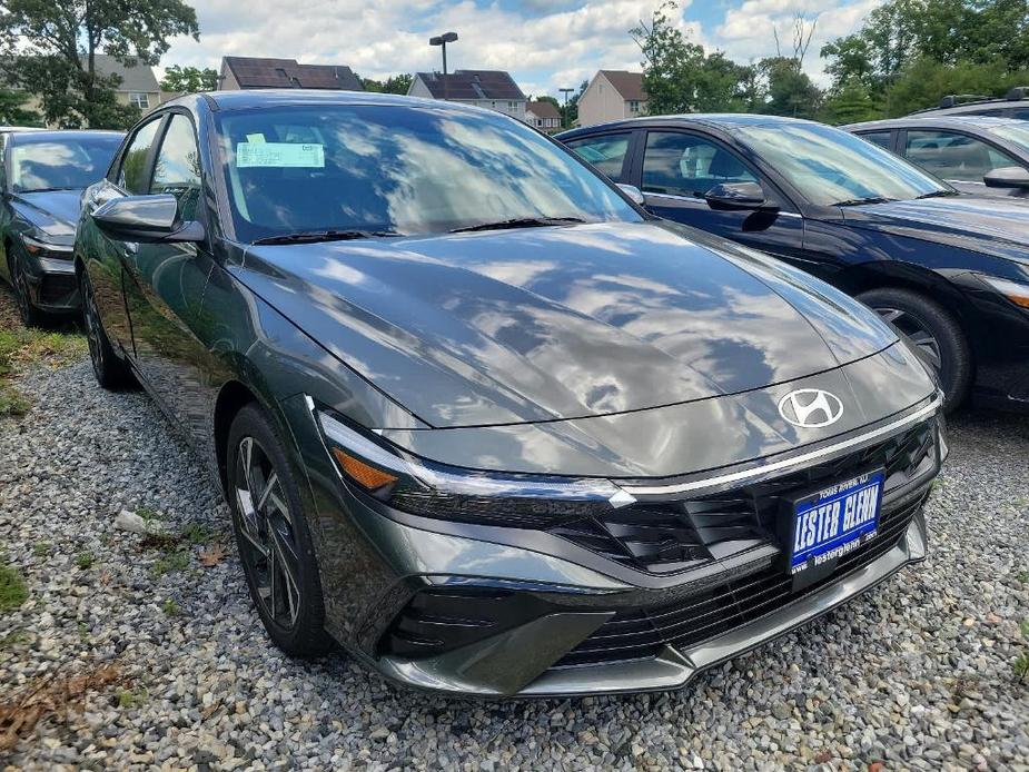 new 2024 Hyundai Elantra car, priced at $27,035