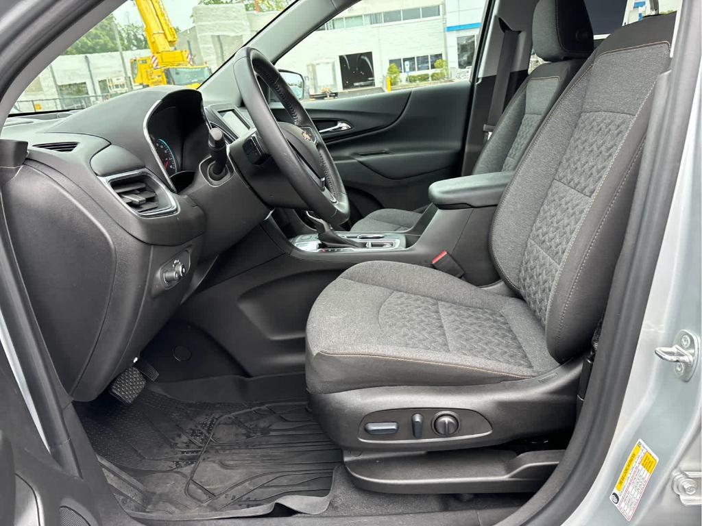 used 2022 Chevrolet Equinox car, priced at $20,937
