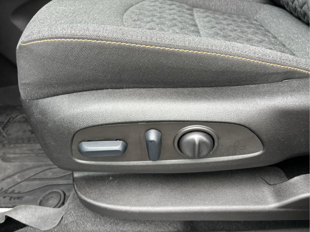 used 2022 Chevrolet Equinox car, priced at $20,937