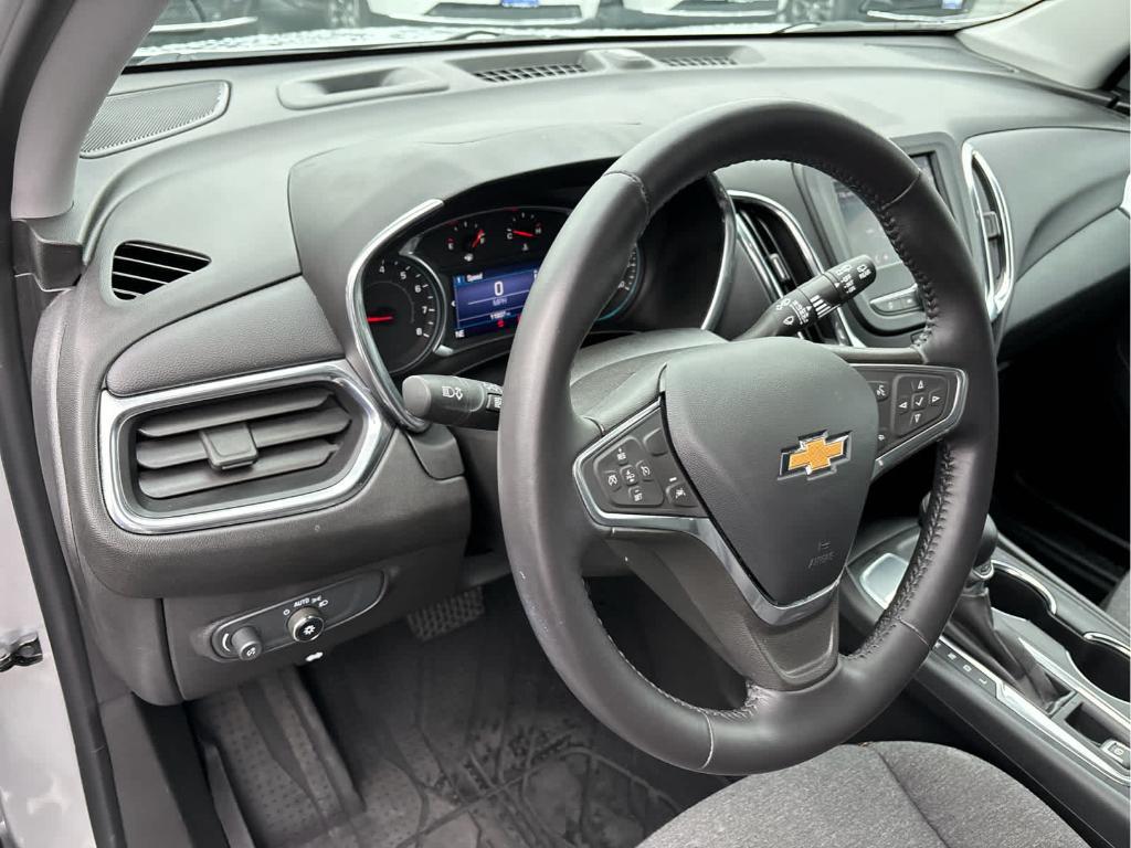 used 2022 Chevrolet Equinox car, priced at $20,937