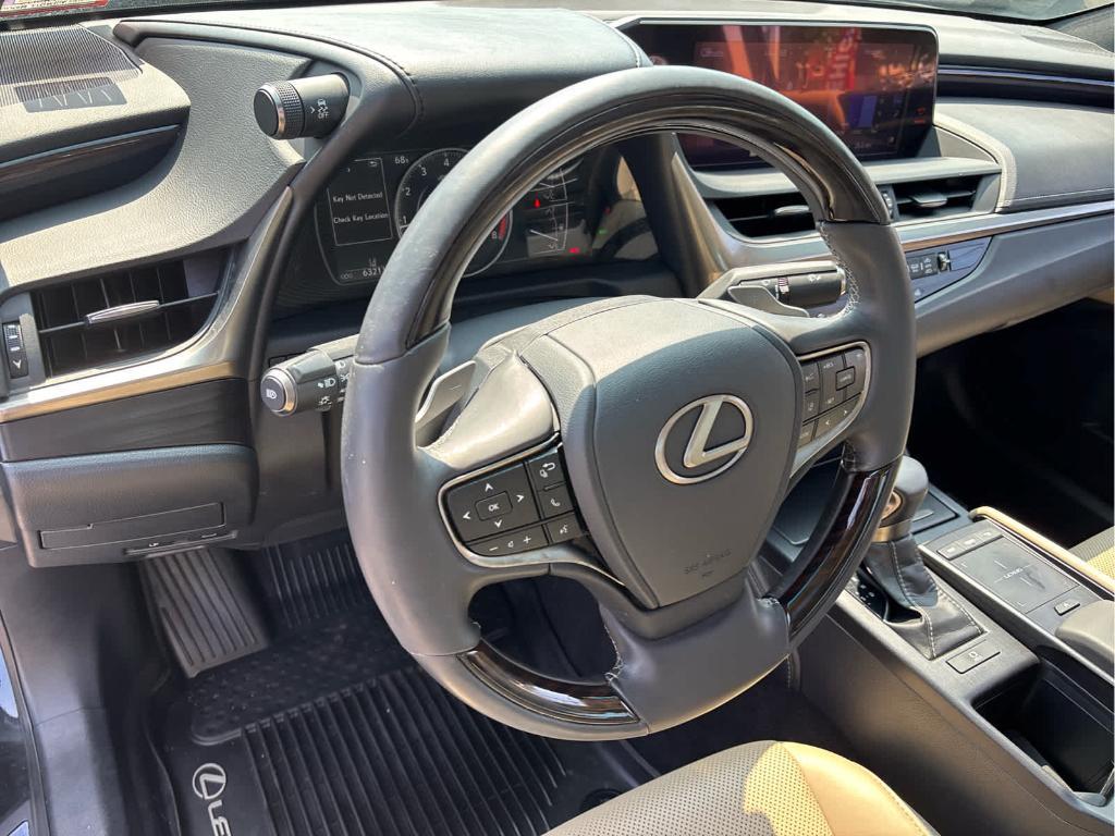 used 2019 Lexus ES 350 car, priced at $26,937