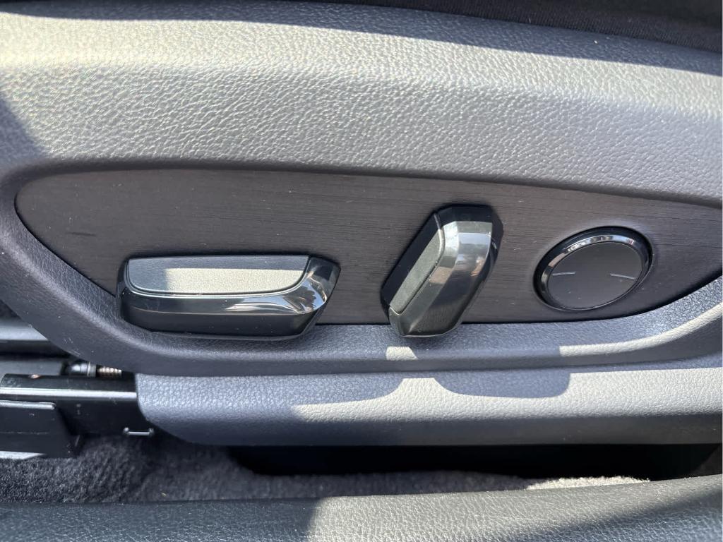 used 2019 Lexus ES 350 car, priced at $26,937