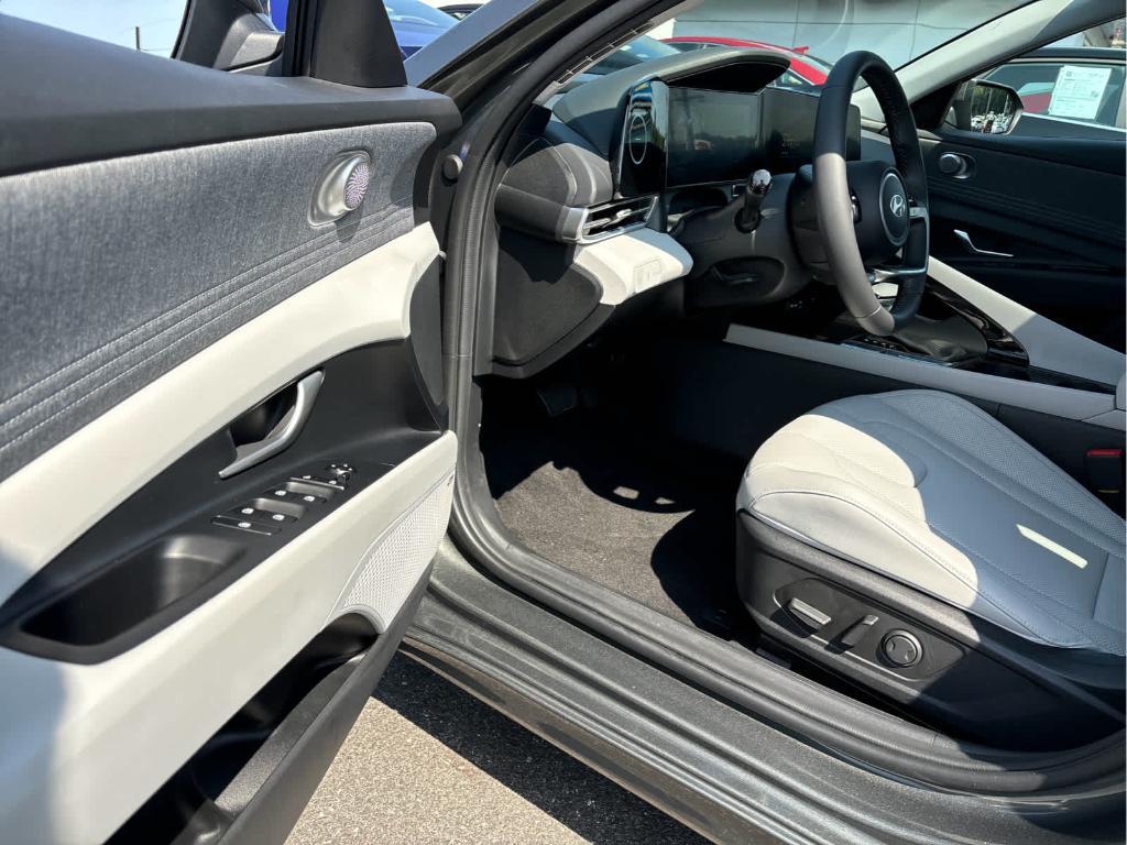 used 2025 Hyundai Elantra car, priced at $25,985
