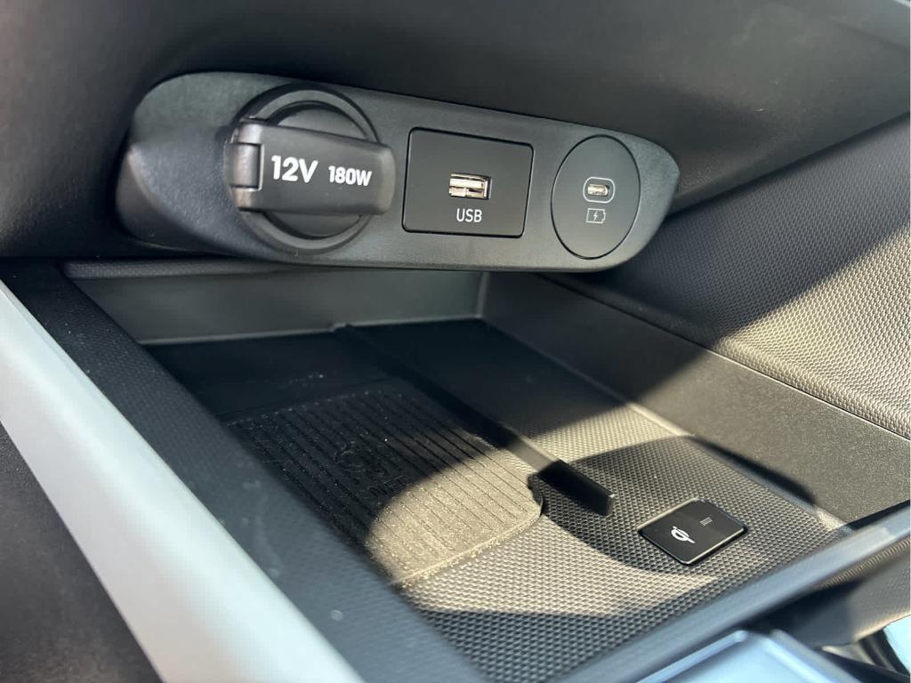 used 2025 Hyundai Elantra car, priced at $25,985