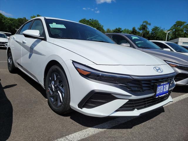 new 2024 Hyundai Elantra car, priced at $25,785