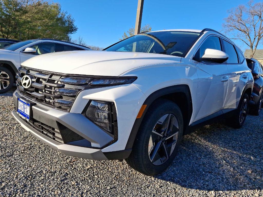 new 2025 Hyundai Tucson car, priced at $33,185