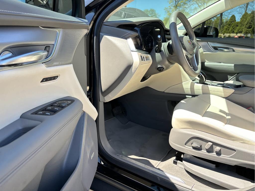 used 2024 Cadillac XT5 car, priced at $43,437