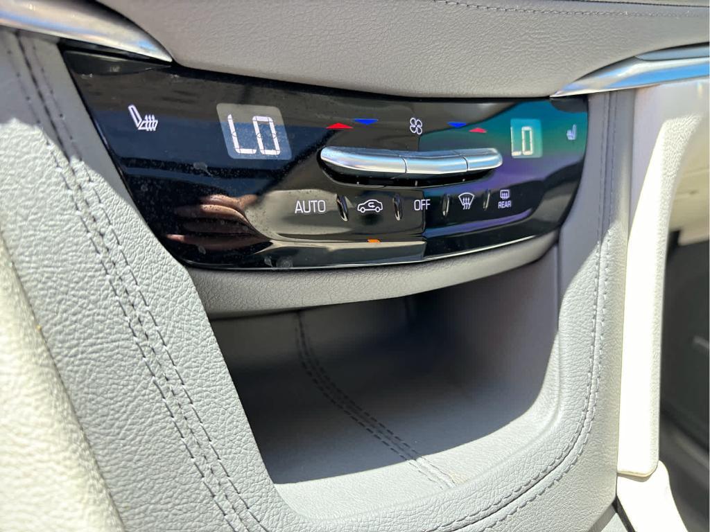 used 2024 Cadillac XT5 car, priced at $43,437