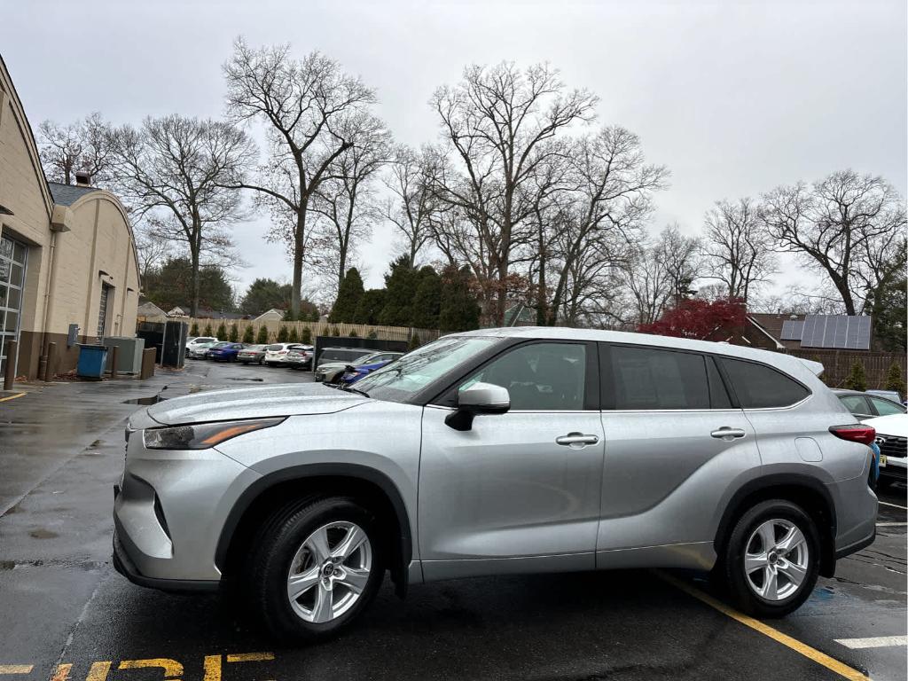 used 2021 Toyota Highlander car, priced at $26,445