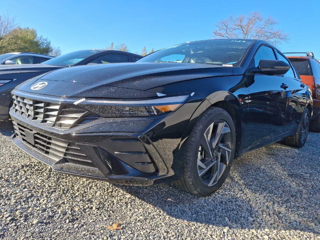 new 2025 Hyundai Elantra car, priced at $26,255