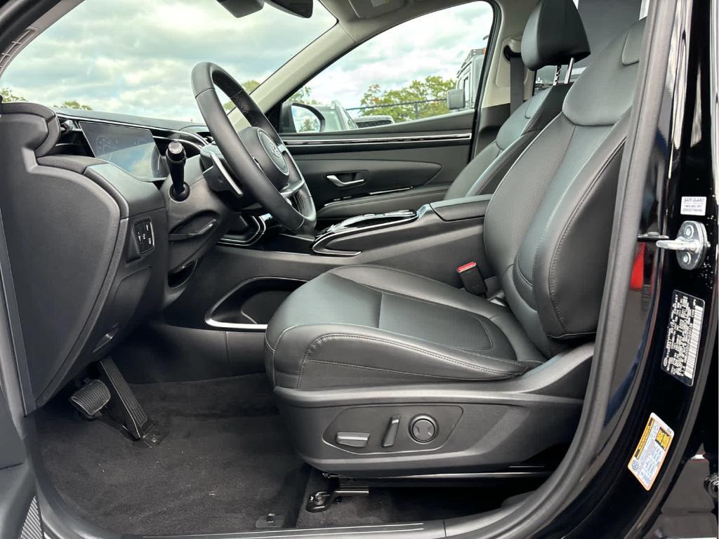 used 2024 Hyundai TUCSON Hybrid car, priced at $27,682