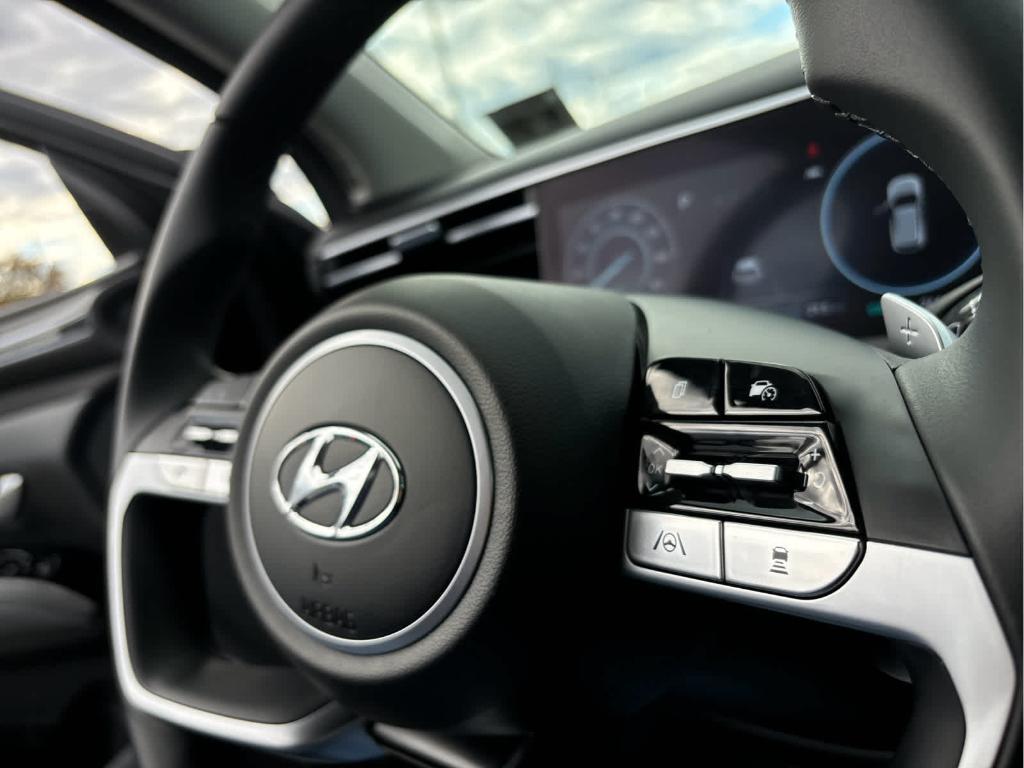 used 2024 Hyundai TUCSON Hybrid car, priced at $27,682