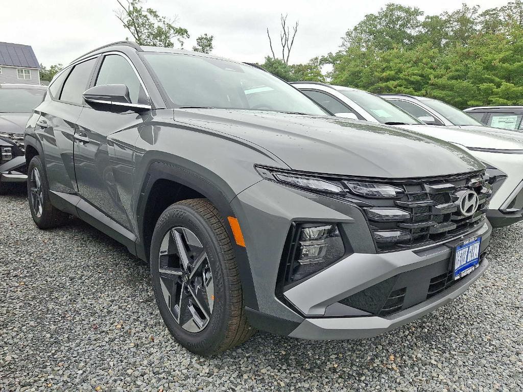 new 2025 Hyundai Tucson car, priced at $35,495