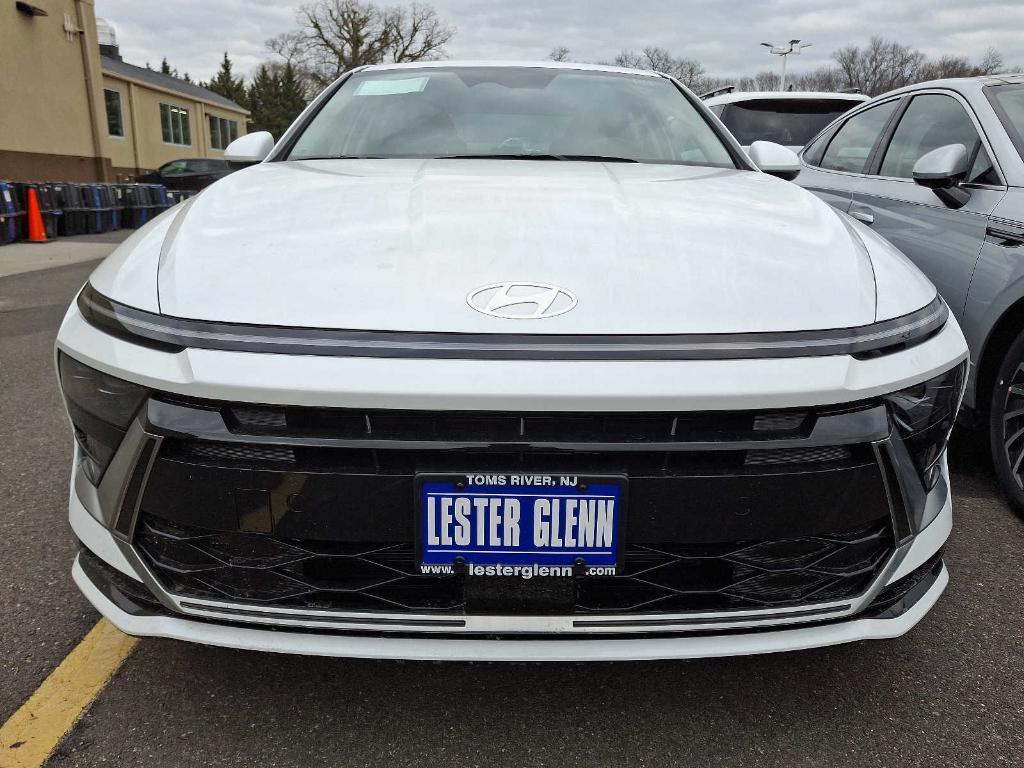 new 2025 Hyundai Sonata Hybrid car, priced at $32,160