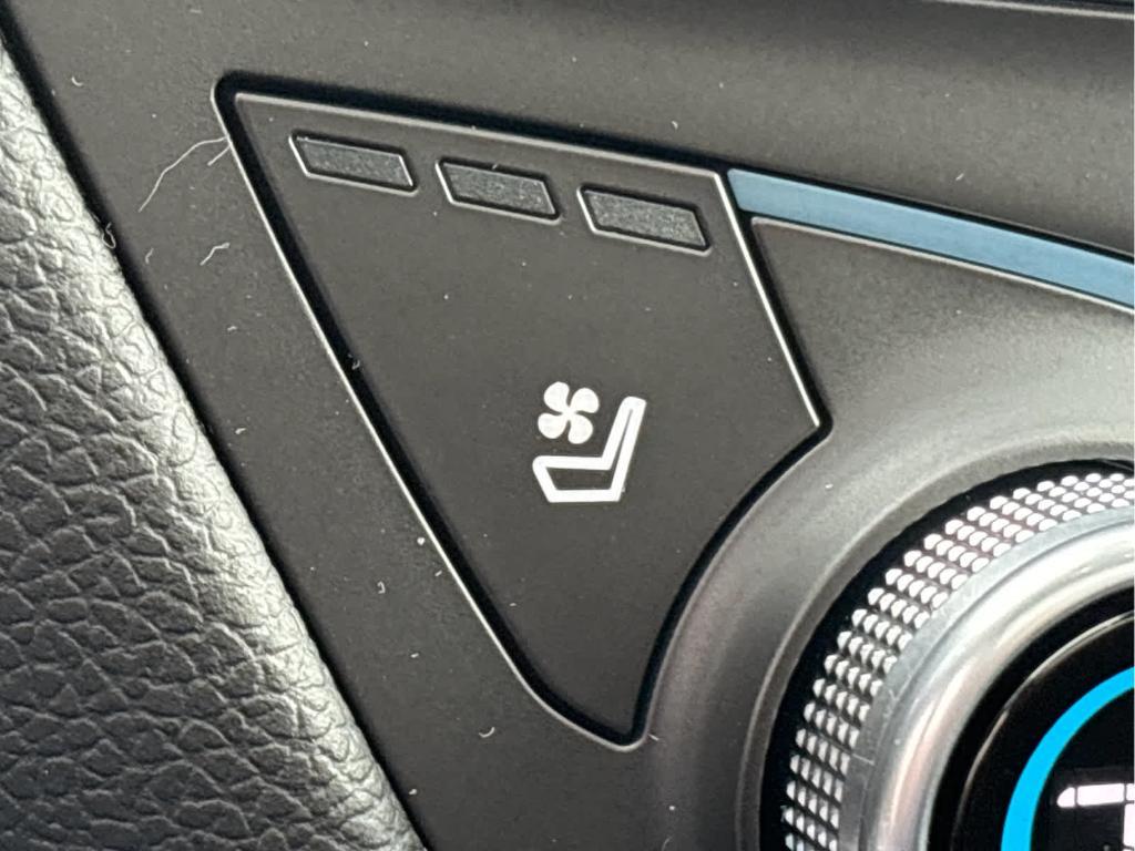 used 2018 Chevrolet Equinox car, priced at $22,523