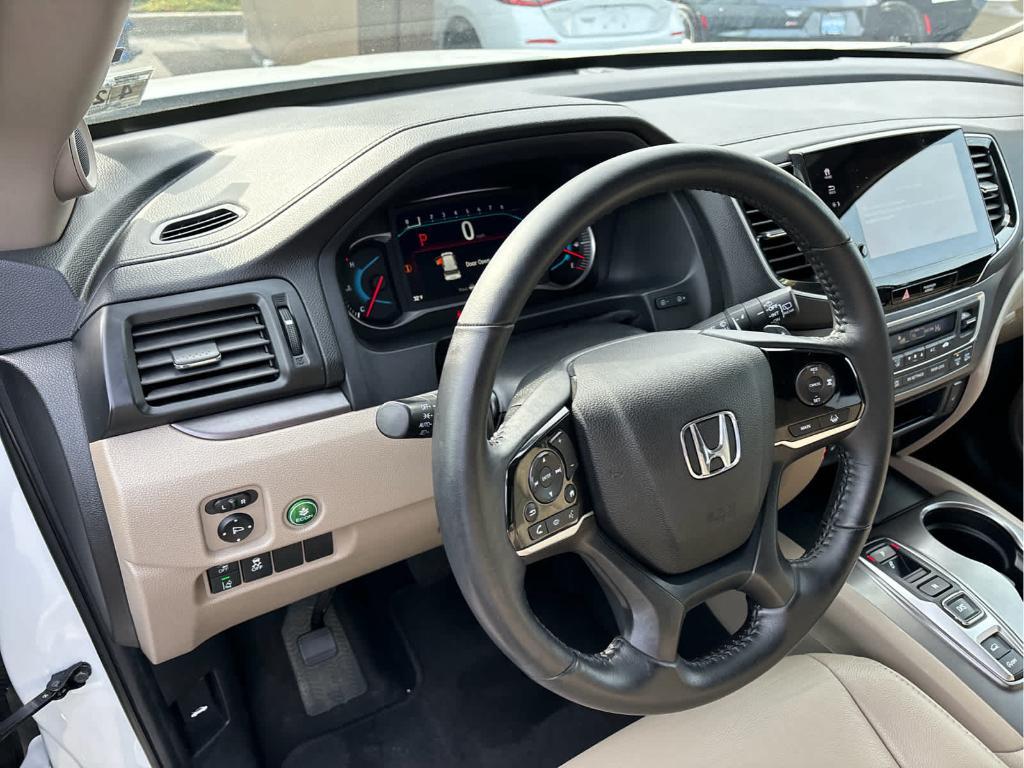 used 2021 Honda Pilot car, priced at $31,937