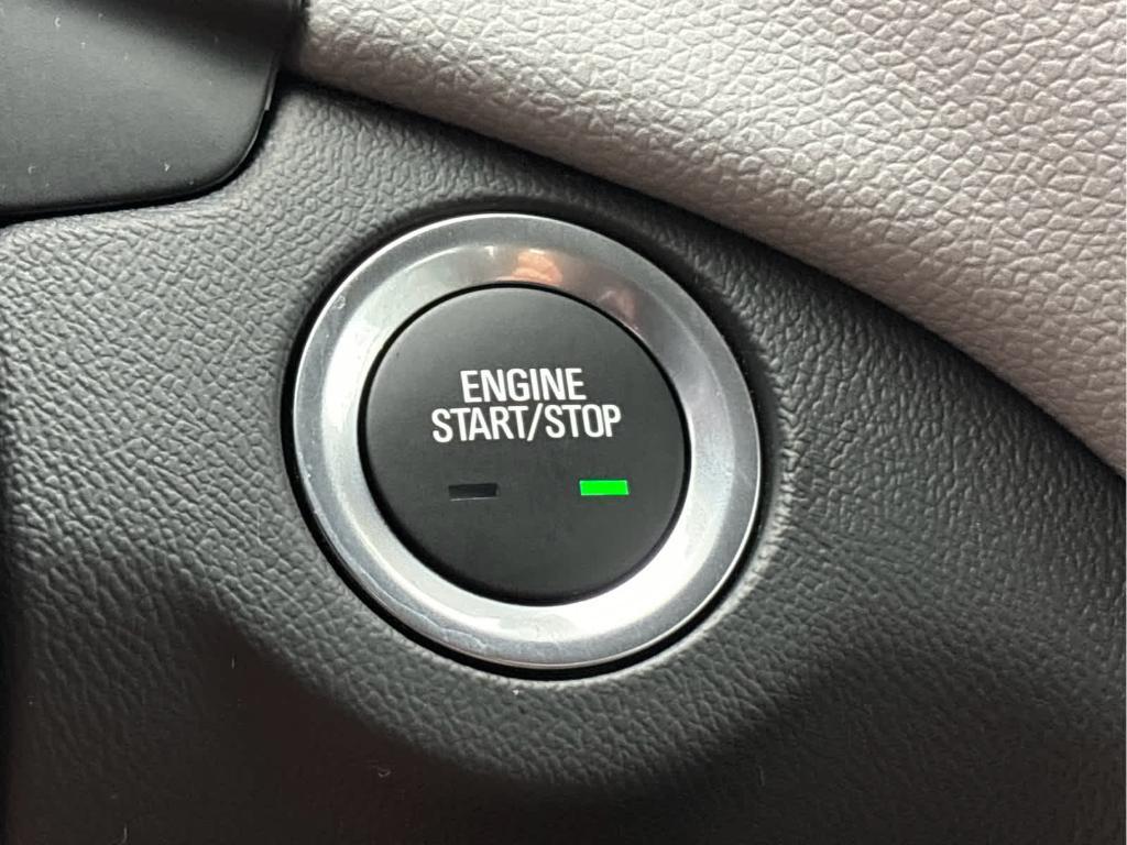 used 2023 Chevrolet Equinox car, priced at $20,888