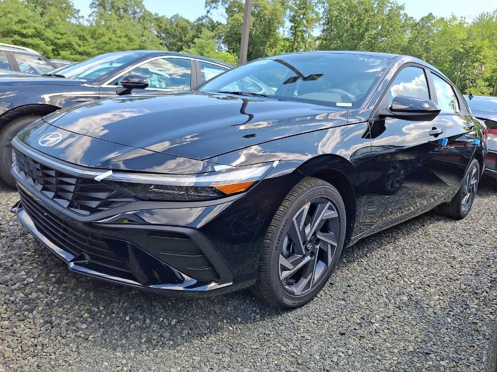 new 2025 Hyundai Elantra car, priced at $23,245
