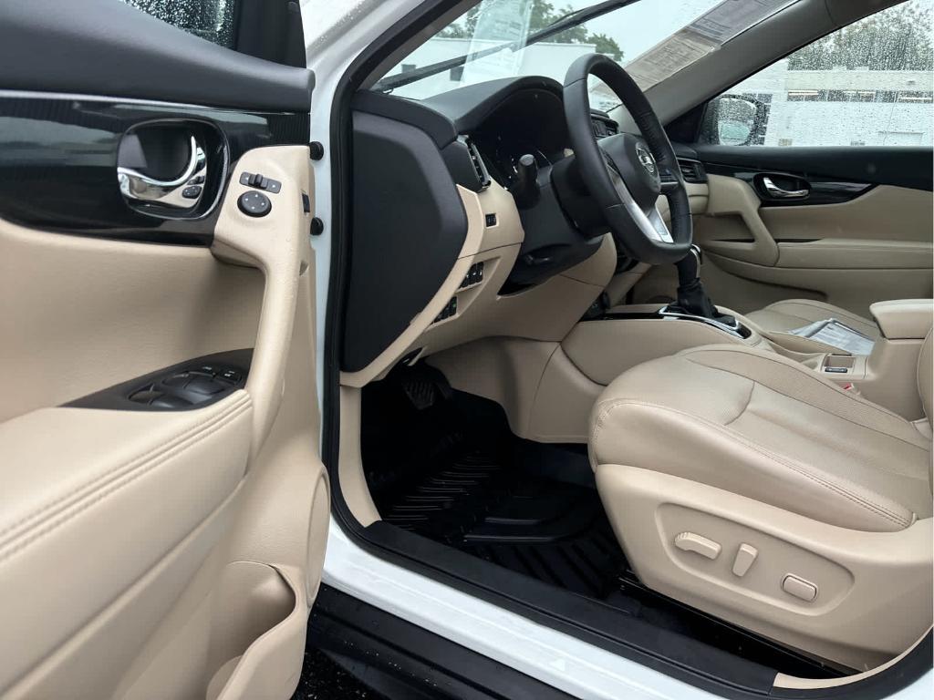 used 2019 Nissan Rogue car, priced at $16,999
