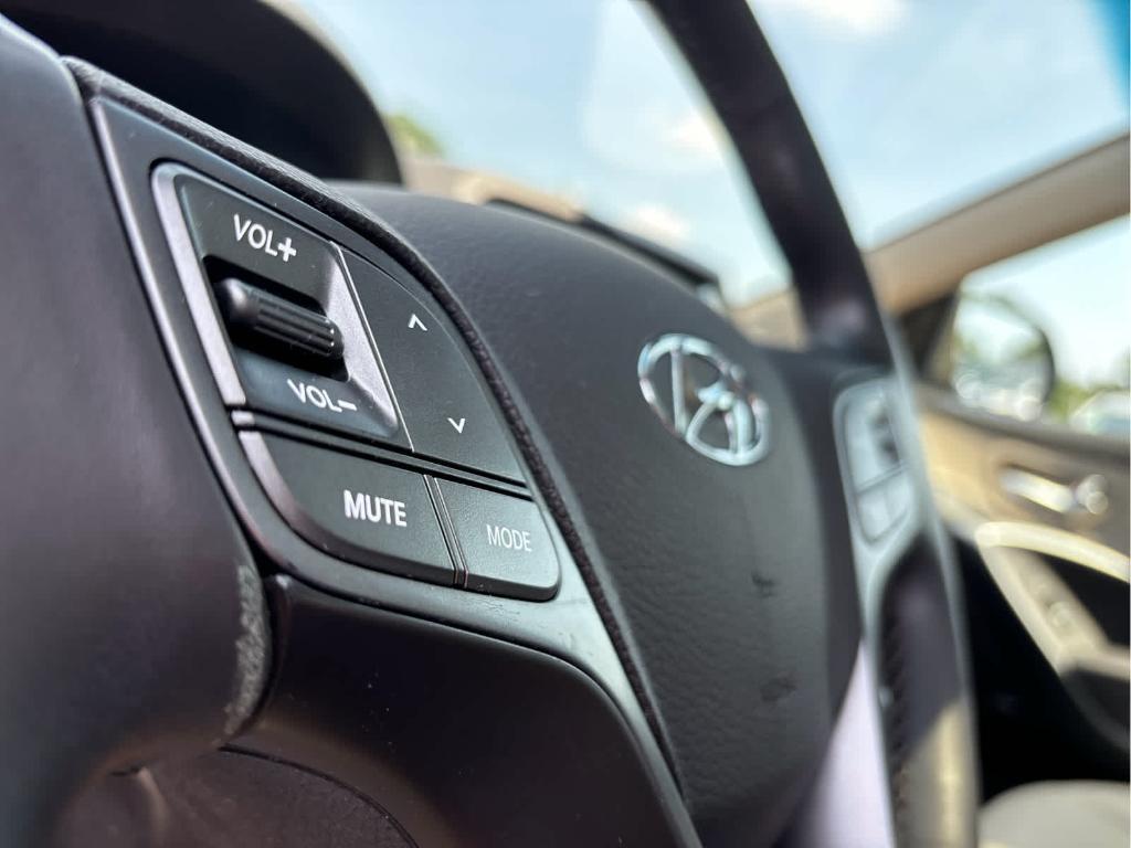 used 2019 Hyundai Santa Fe XL car, priced at $17,682