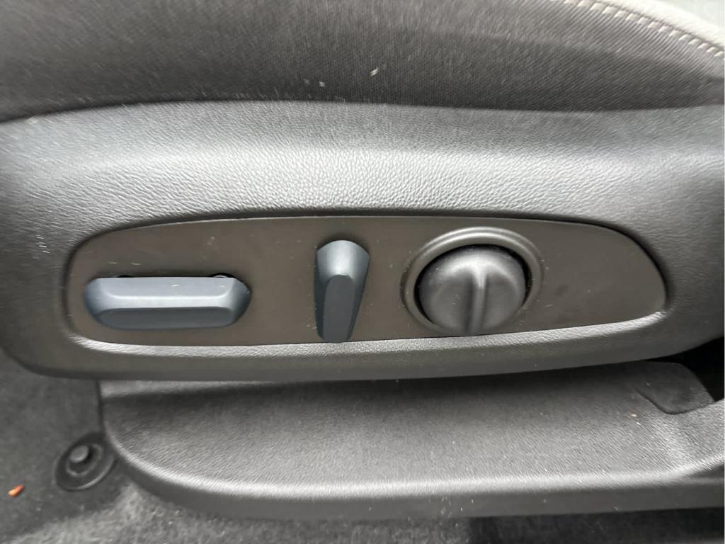 used 2022 Chevrolet Equinox car, priced at $23,698