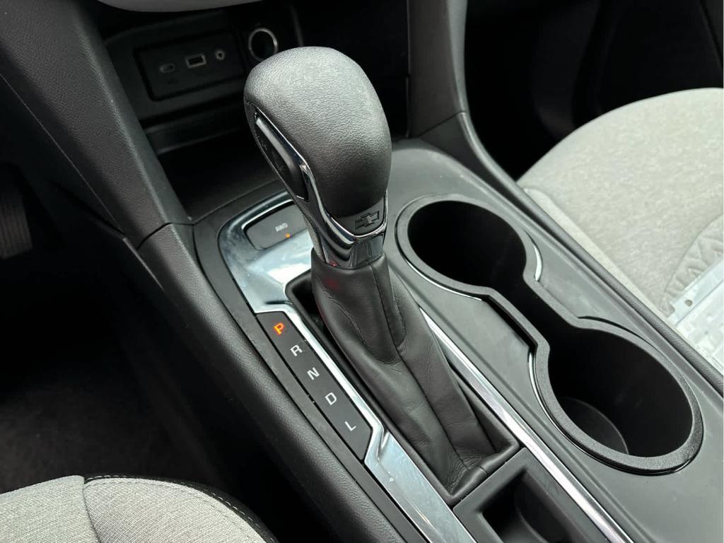 used 2022 Chevrolet Equinox car, priced at $23,698