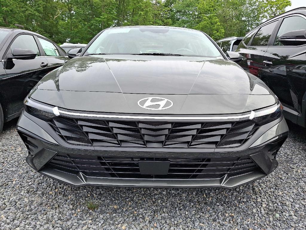 new 2025 Hyundai Elantra car, priced at $28,595