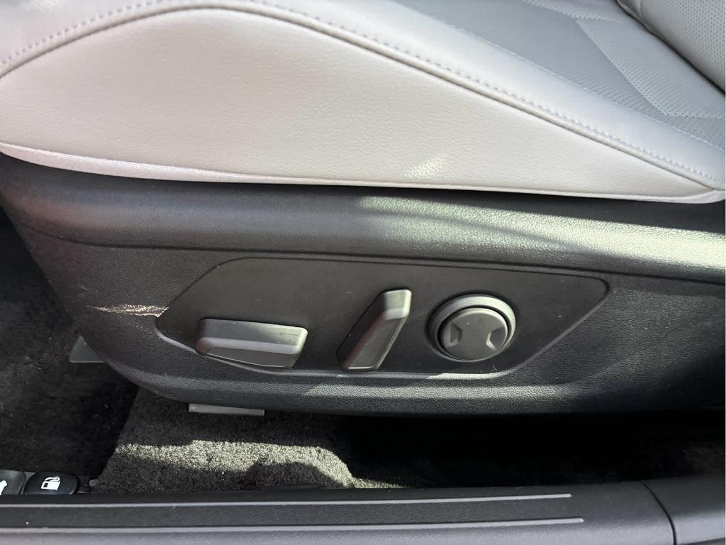 used 2023 Hyundai Elantra car, priced at $22,192