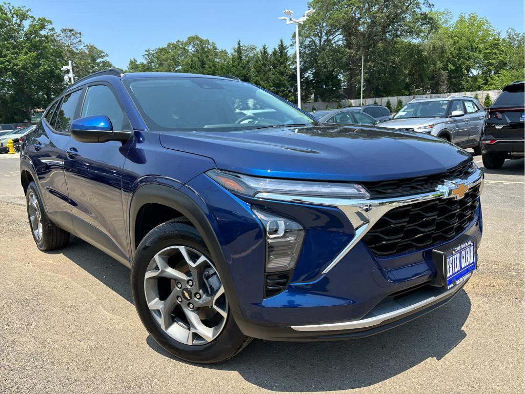 used 2024 Chevrolet Trax car, priced at $23,637