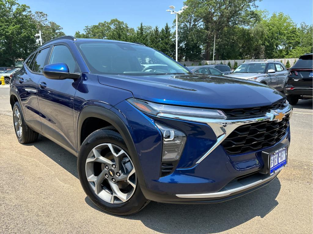 used 2024 Chevrolet Trax car, priced at $23,637