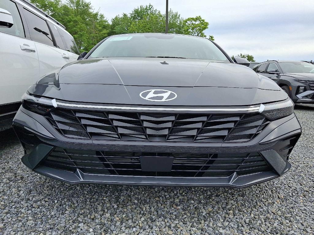 new 2025 Hyundai Elantra car, priced at $26,335